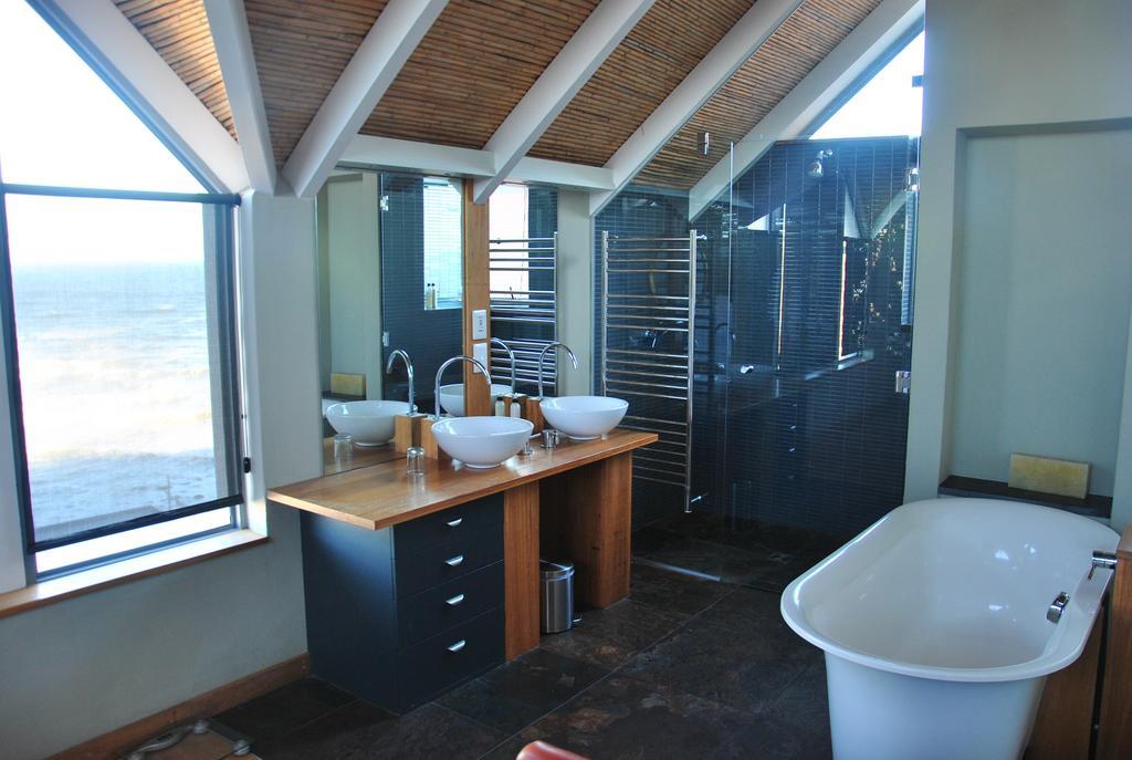 Seaview Apartment in Muizenberg Buitenkant foto