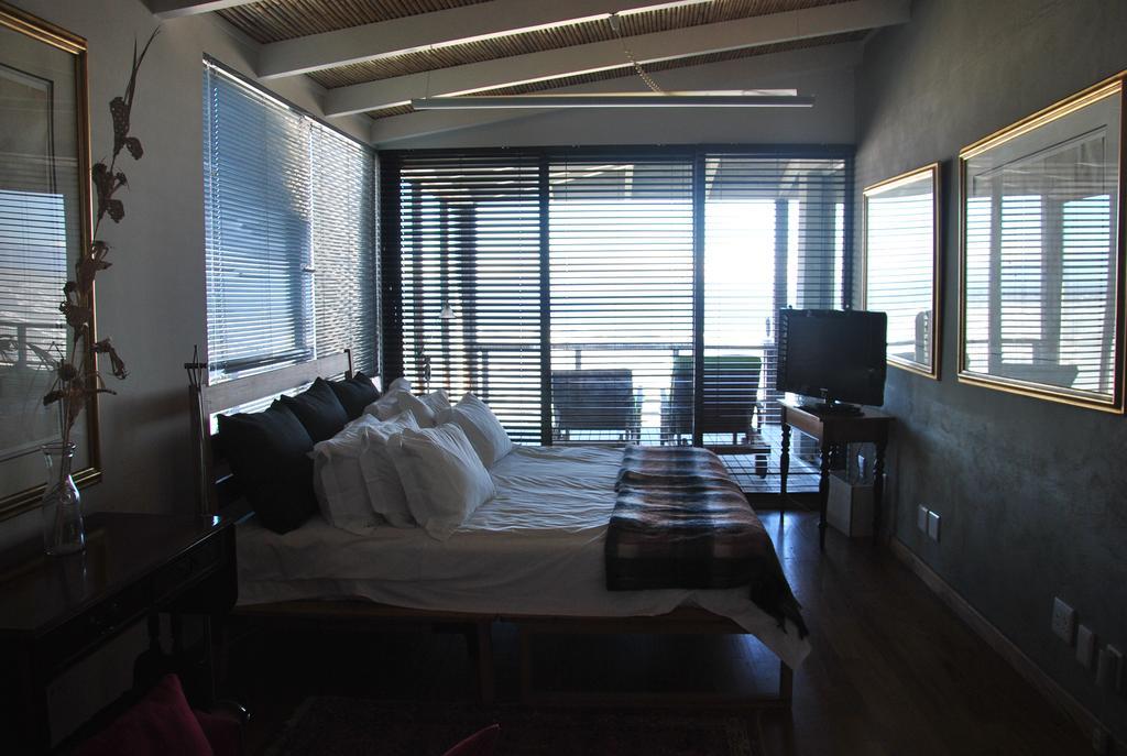 Seaview Apartment in Muizenberg Buitenkant foto